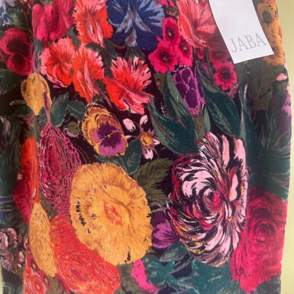 JABA NWT CRUSHED VELVET MINI SKIRT - Picture 2 of 7